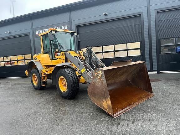 Volvo L60F لوادر بعجل