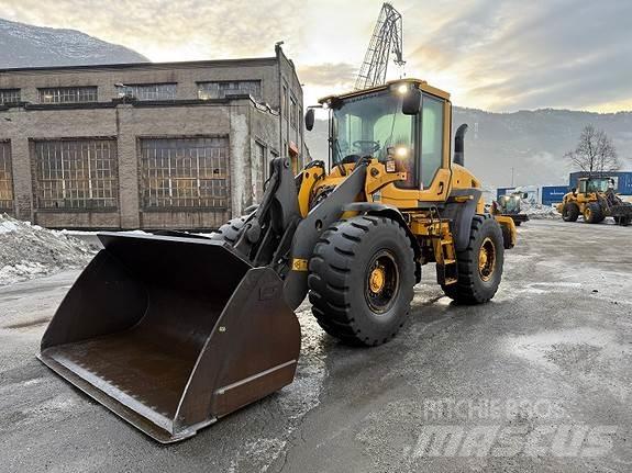 Volvo L70G لوادر بعجل