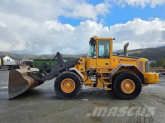 Volvo L90E لوادر بعجل