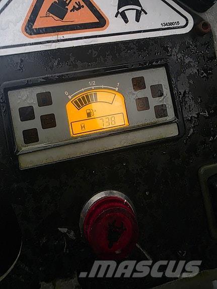 Volvo SD25 معدات السفلتة