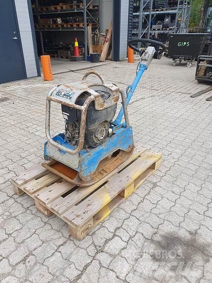 Weber CR 4 E معدات السفلتة