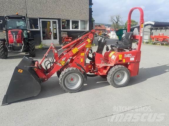 Weidemann 1140 لوادر انزلاقية التوجيه