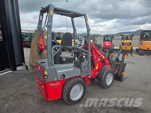 Weidemann 1140 لوادر انزلاقية التوجيه