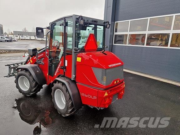 Weidemann 1260LP لوادر انزلاقية التوجيه