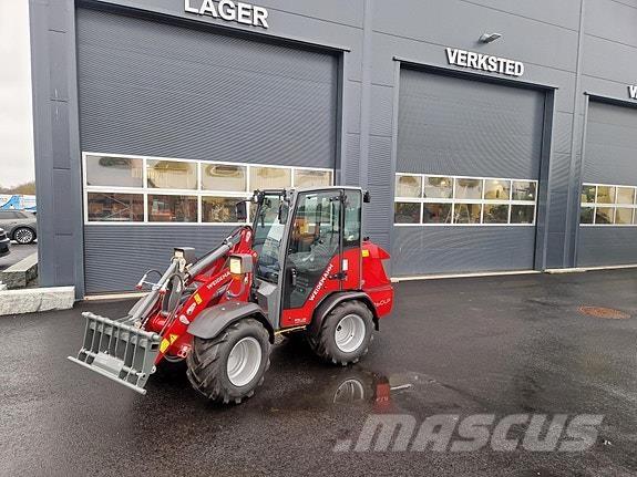 Weidemann 1260LP لوادر انزلاقية التوجيه