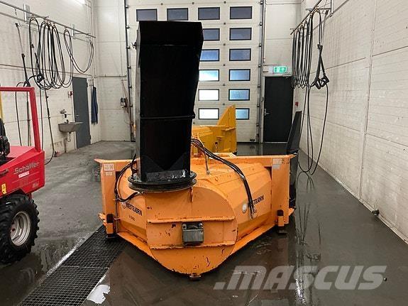  Westbjörn V- 2450 قاذفات الجليد