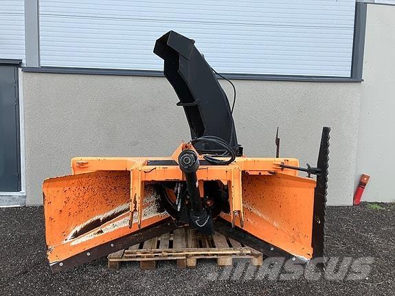 Westbjörn V-2500 قاذفات الجليد