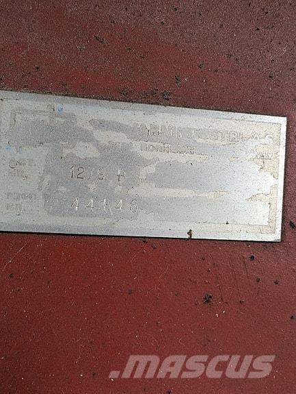   قاذفات الجليد