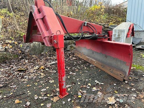   ماكينات الطرق والجليد الأخرى