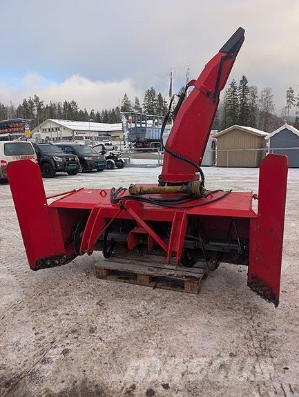   قاذفات الجليد