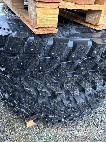   الإطارات والعجلات والحافات