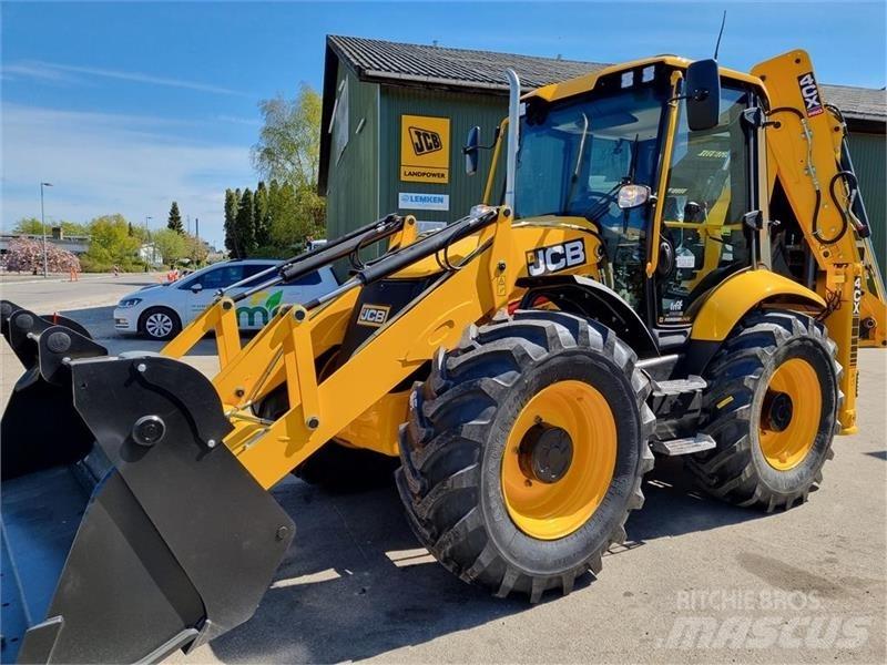 JCB 4 CX PRO AEC لوادر ذات جرافات عكسية