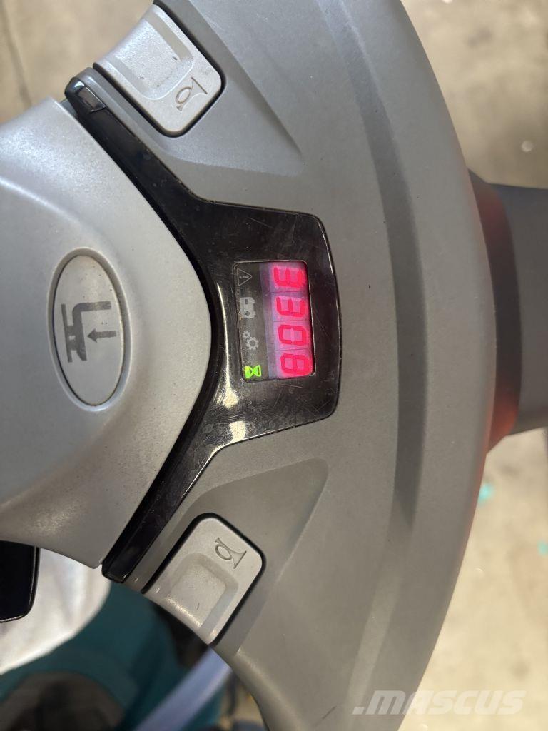 BT SWE120L معدات التكديس الجوالة