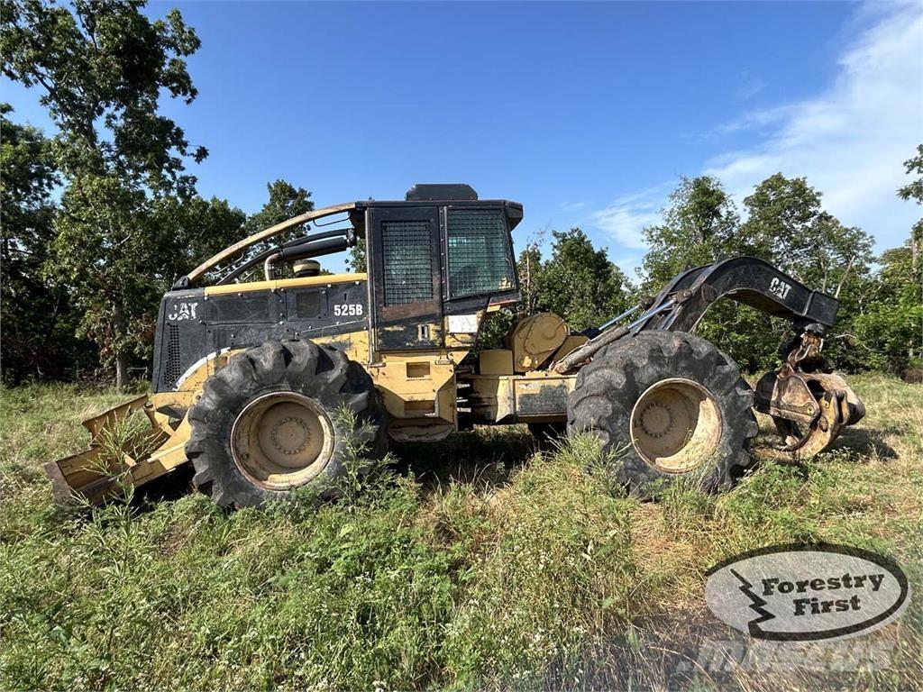 CAT 525B ساحبات الأشجار