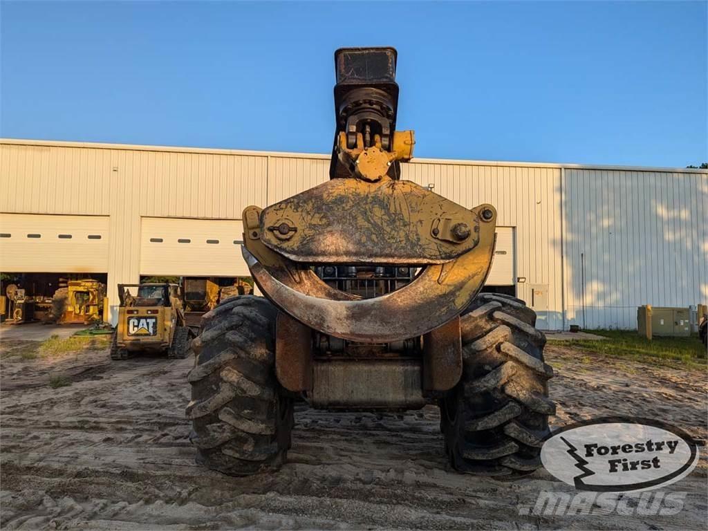 CAT 525C ساحبات الأشجار