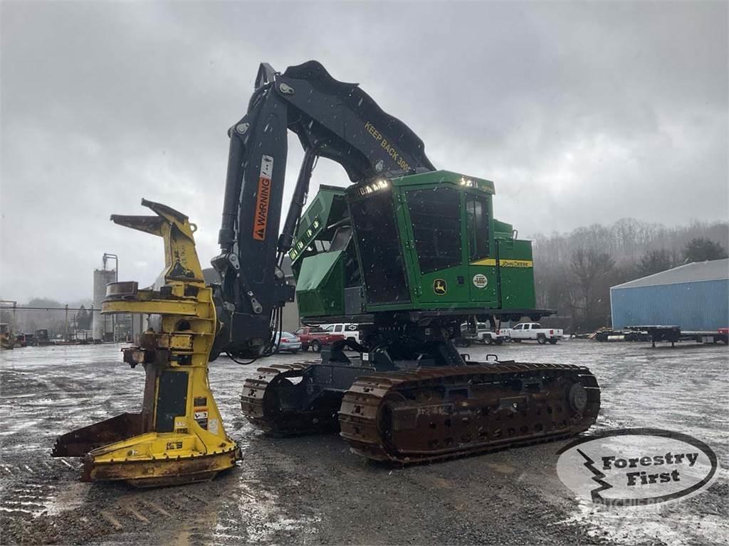 John Deere 859M قاطعات وجامعات الأشجار