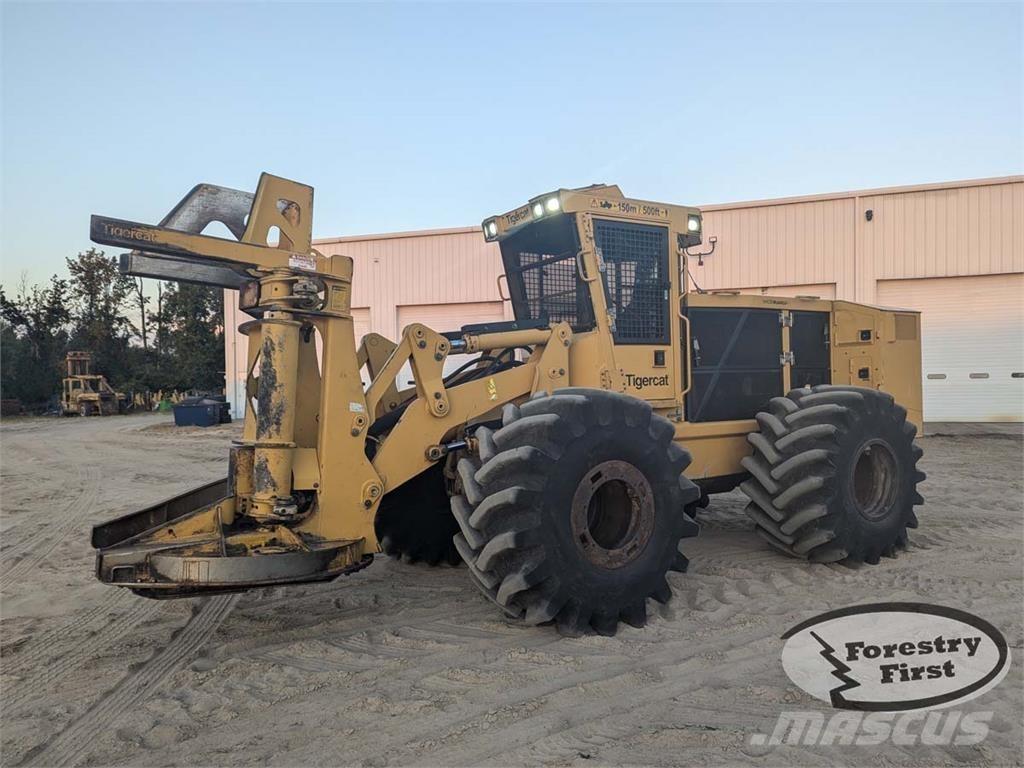 Tigercat 720G قاطعات وجامعات الأشجار