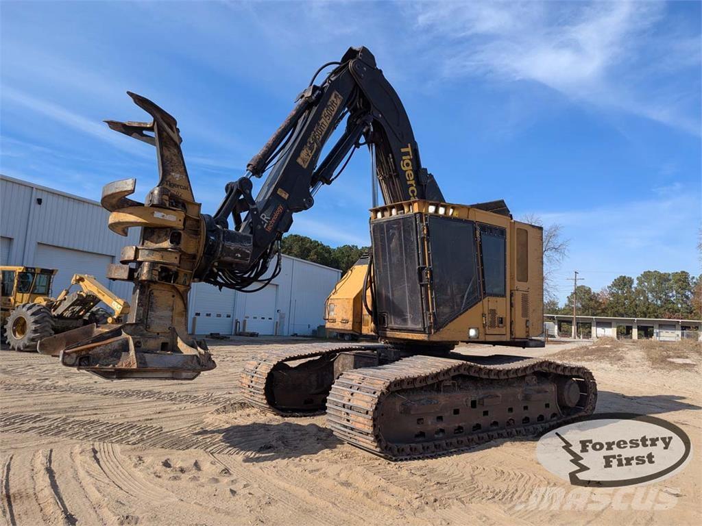 Tigercat 822D قاطعات وجامعات الأشجار