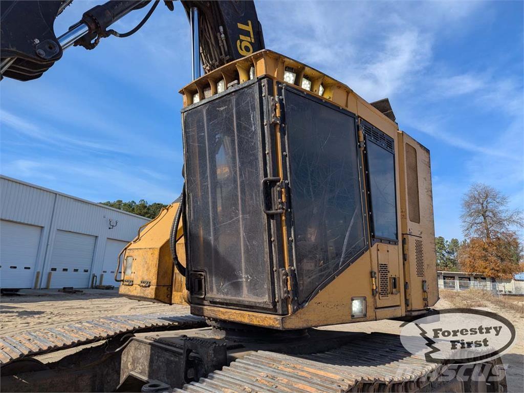 Tigercat 822D قاطعات وجامعات الأشجار