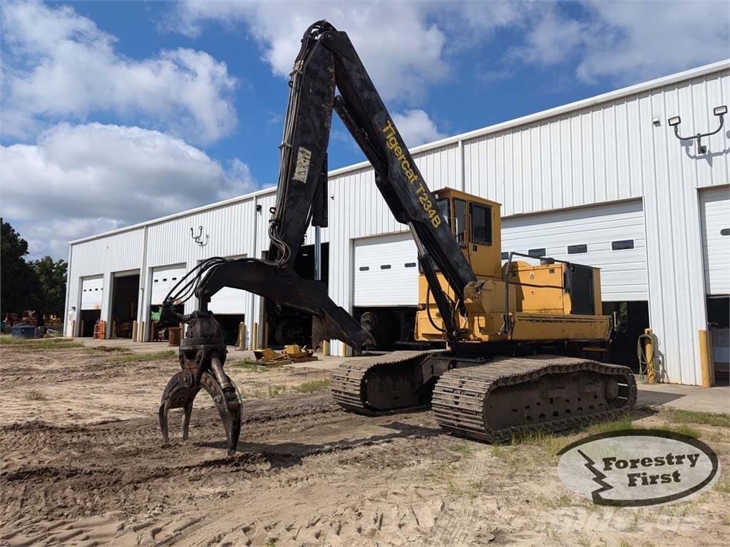 Tigercat T234B لوادر بذراع مفصلي