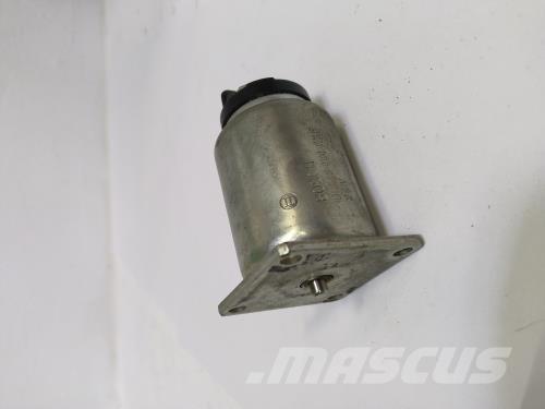 Valmet 840 مكونات أخرى