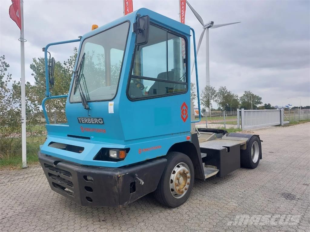 Terberg YT182 جرارات صالات المطارات