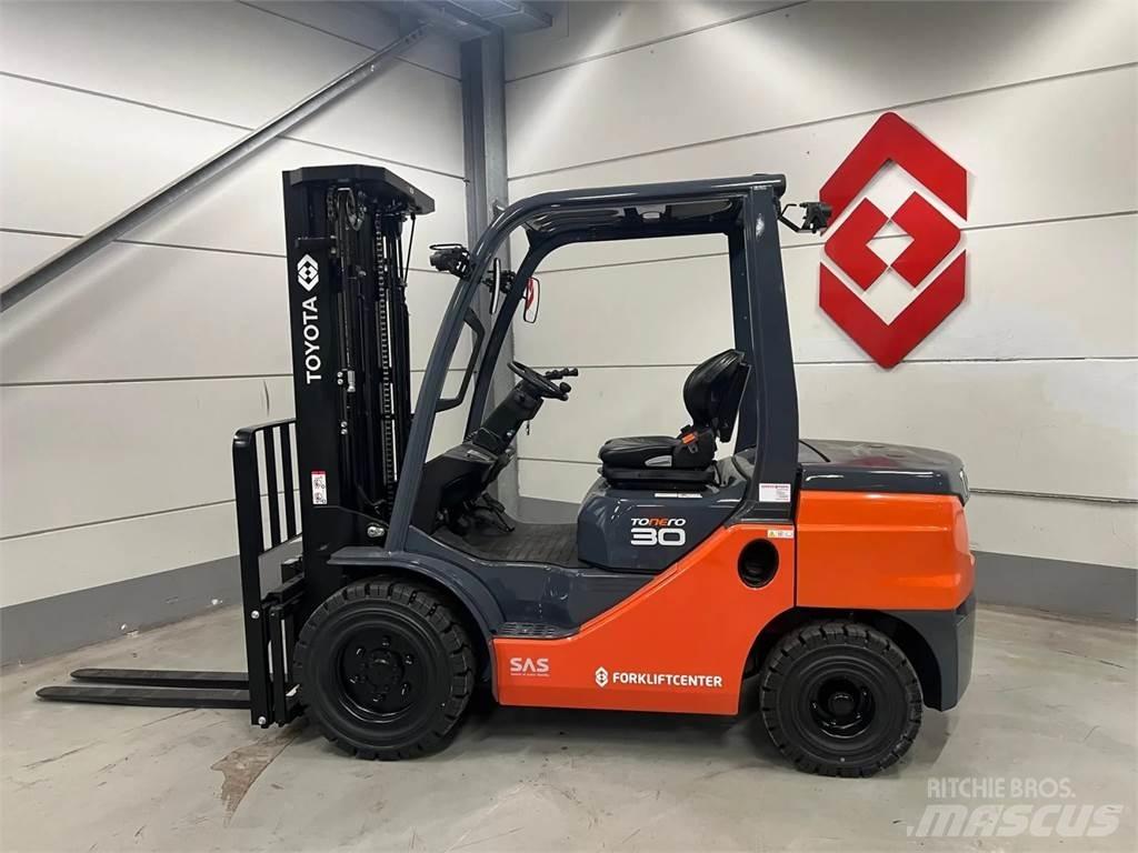 Toyota 52-8FDF30 شاحنات الديزل