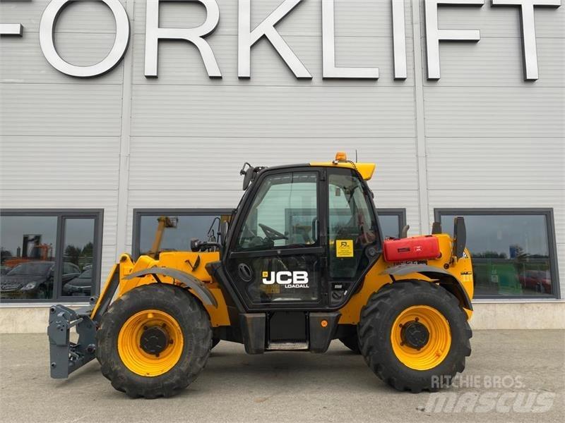 JCB 531-70 مناولات متداخلة