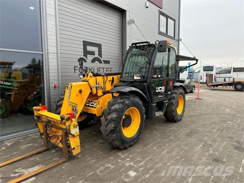 JCB 535-95 مناولات متداخلة