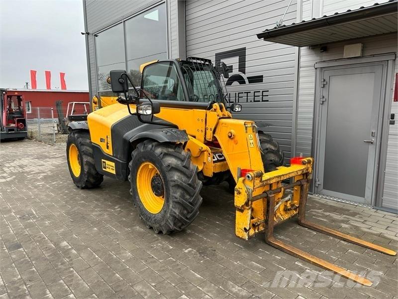 JCB 535-95 مناولات متداخلة
