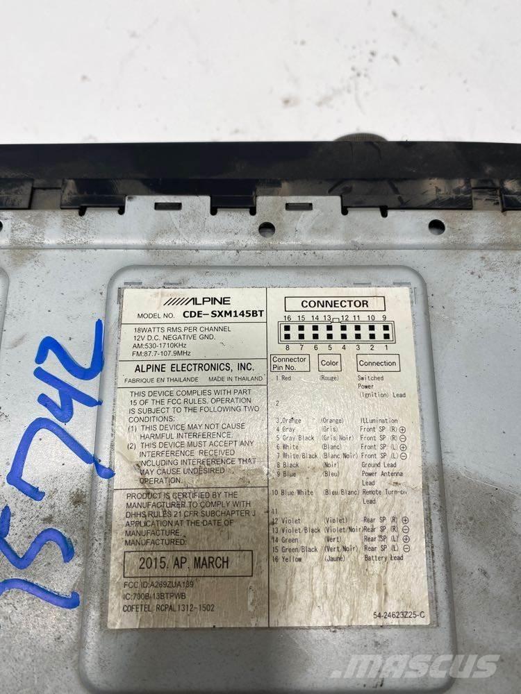  Alpine إلكترونيات