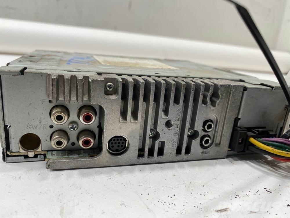  Alpine إلكترونيات