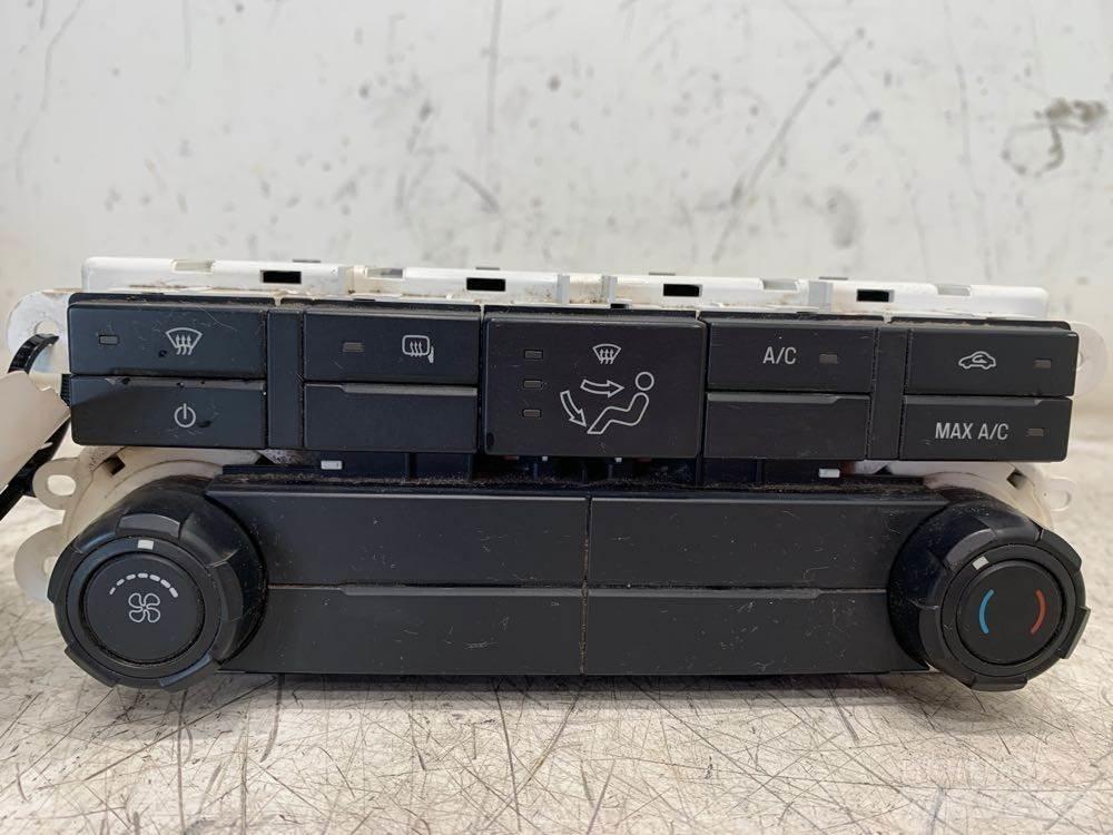 Ford F-550 إلكترونيات
