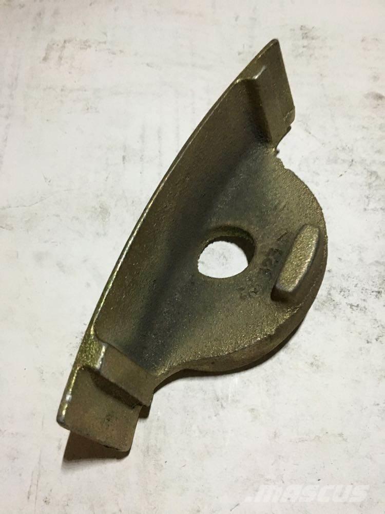  Leland مكونات أخرى