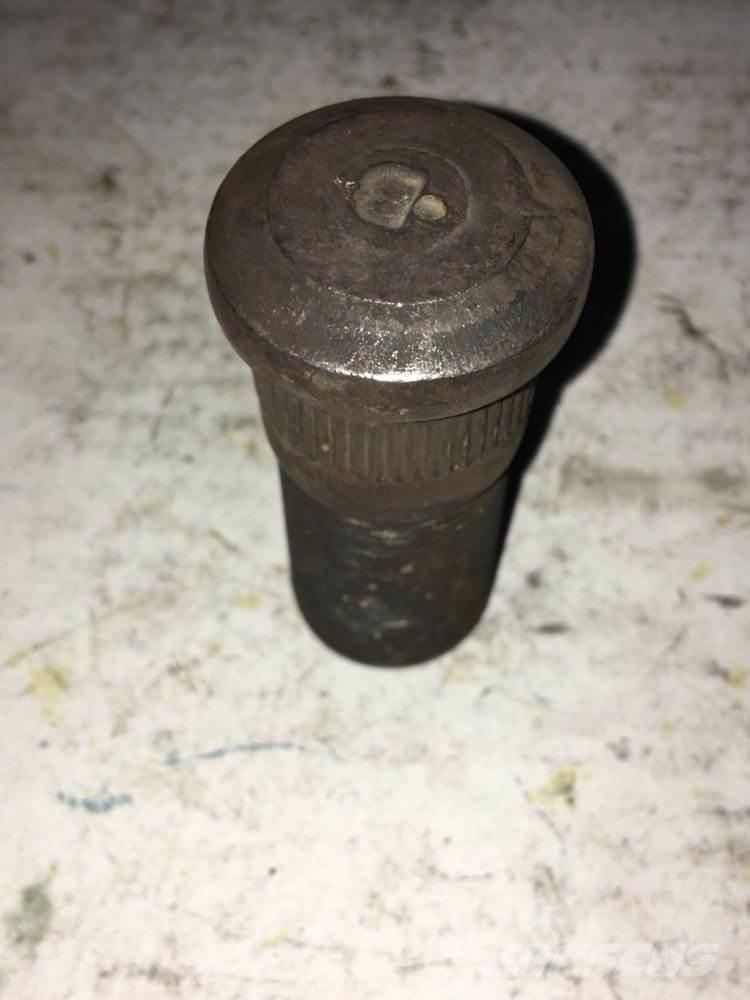  Leland مكونات أخرى