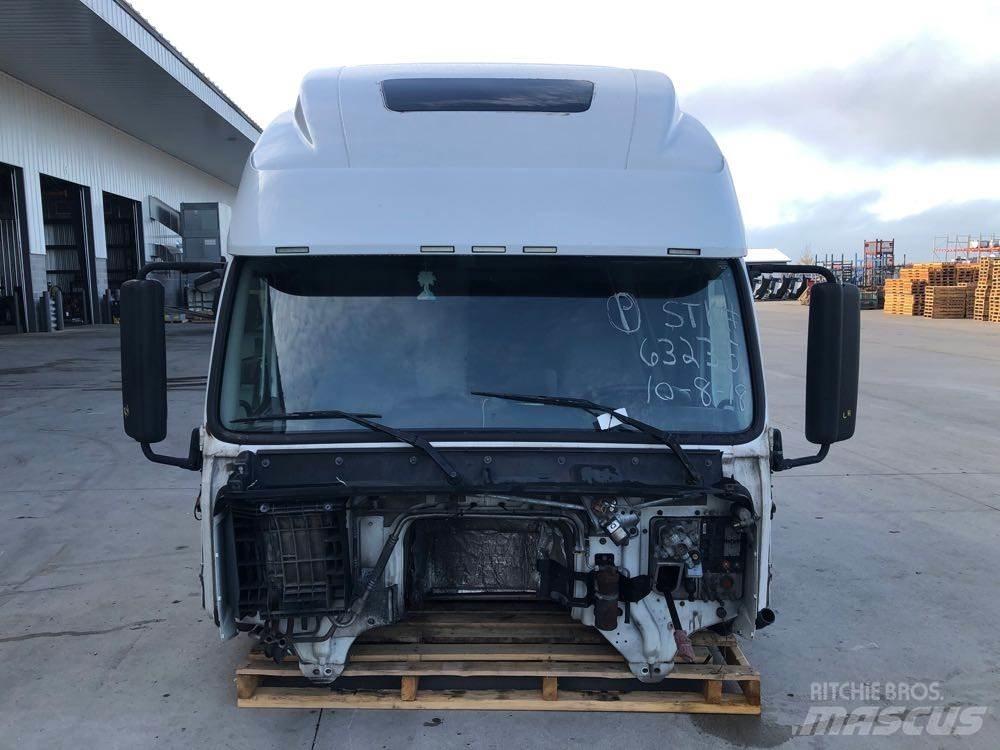 Volvo VNL كابينة والداخلية