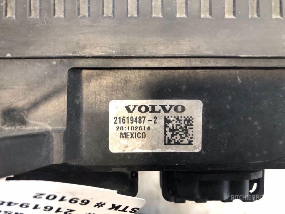 Volvo VNL إلكترونيات