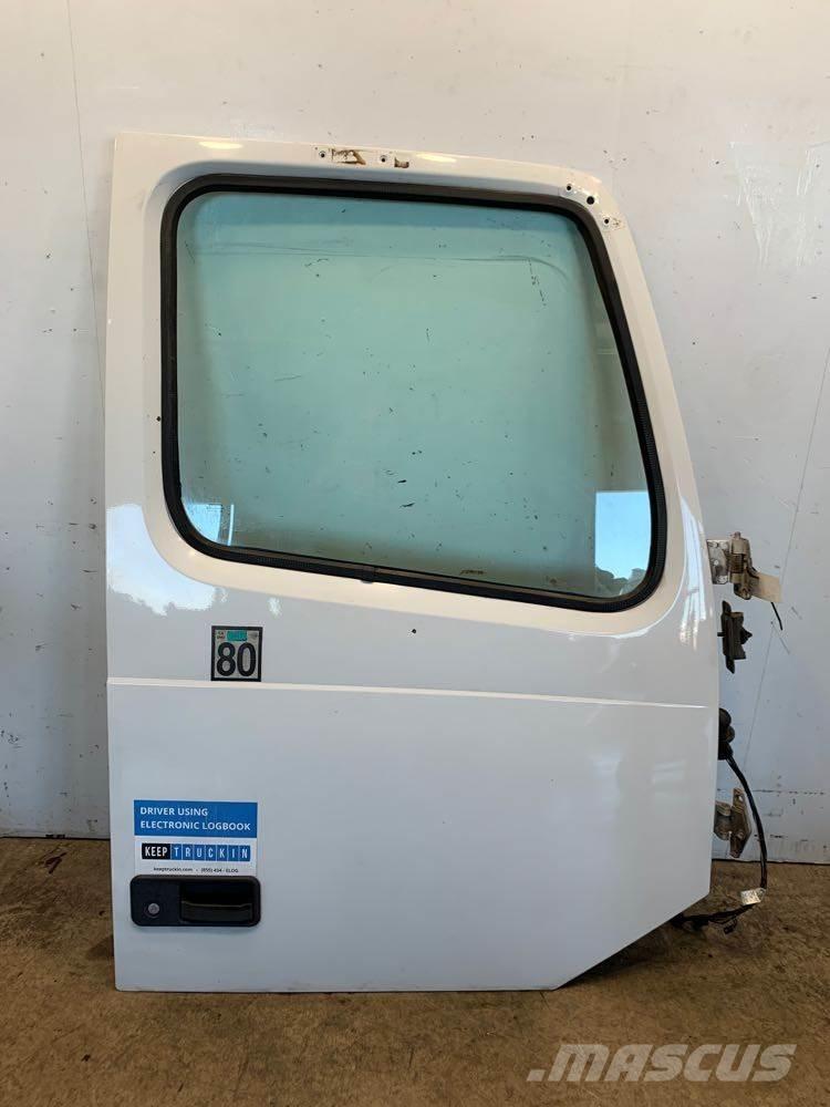 Volvo VNL معدات النقل - غير ذلك