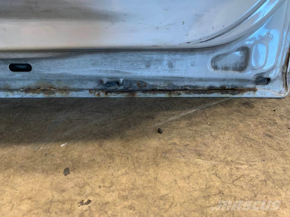 Volvo VNL معدات النقل - غير ذلك