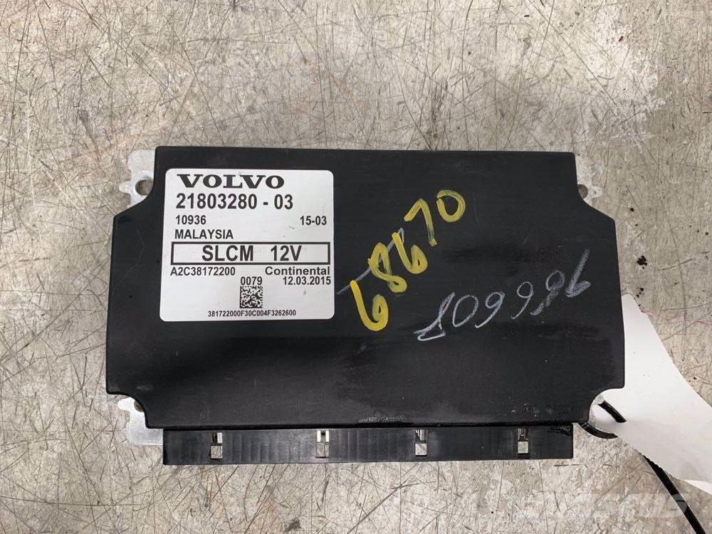 Volvo VNL كابينة والداخلية
