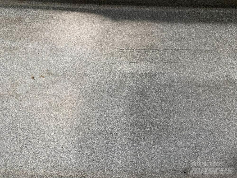 Volvo VNL كابينة والداخلية