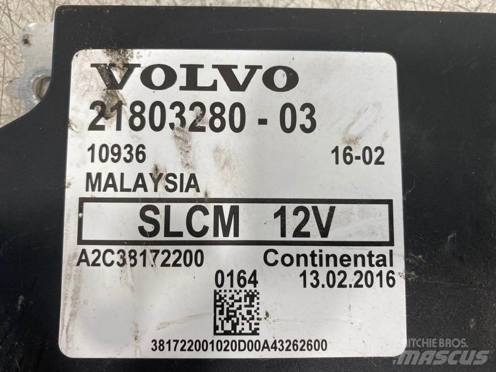 Volvo VNL كابينة والداخلية