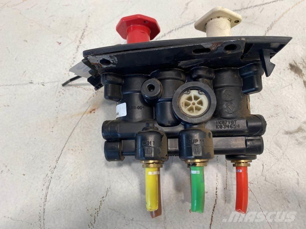 Volvo VNL مكونات أخرى