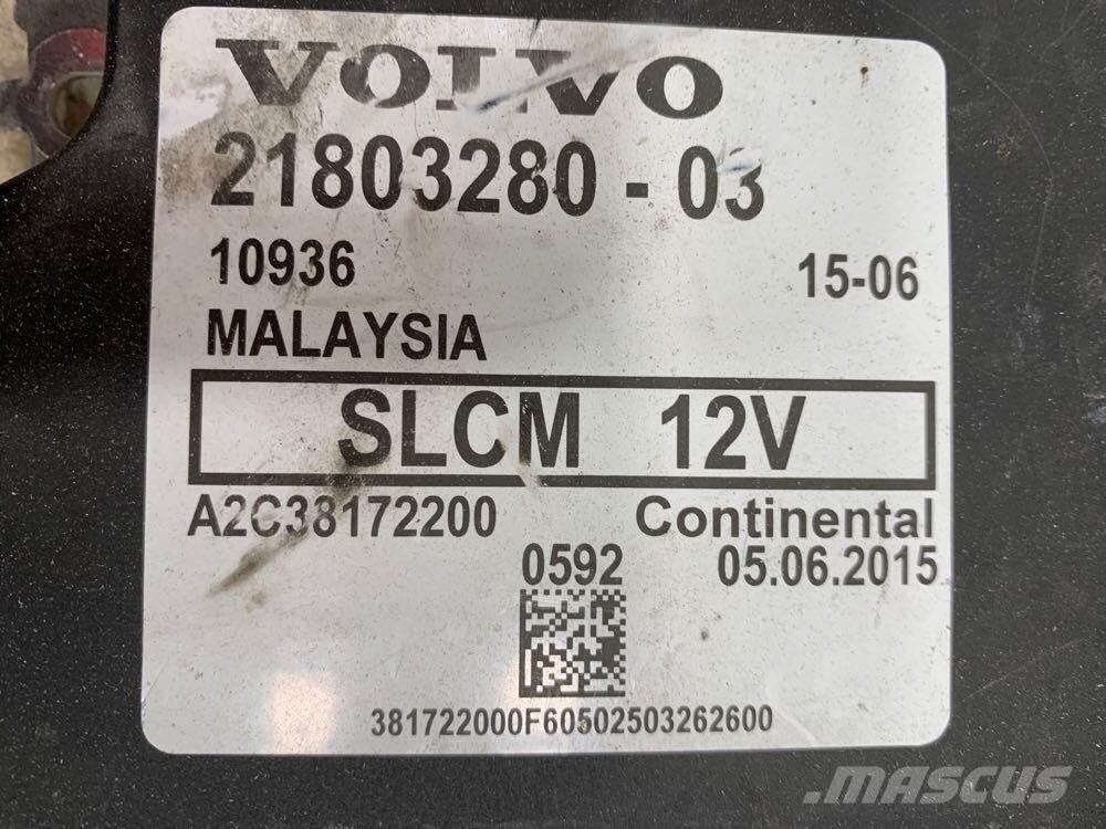 Volvo VNL كابينة والداخلية