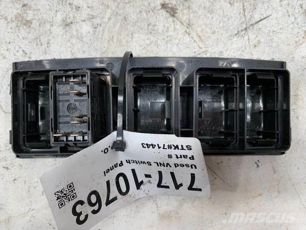 Volvo VNL إلكترونيات