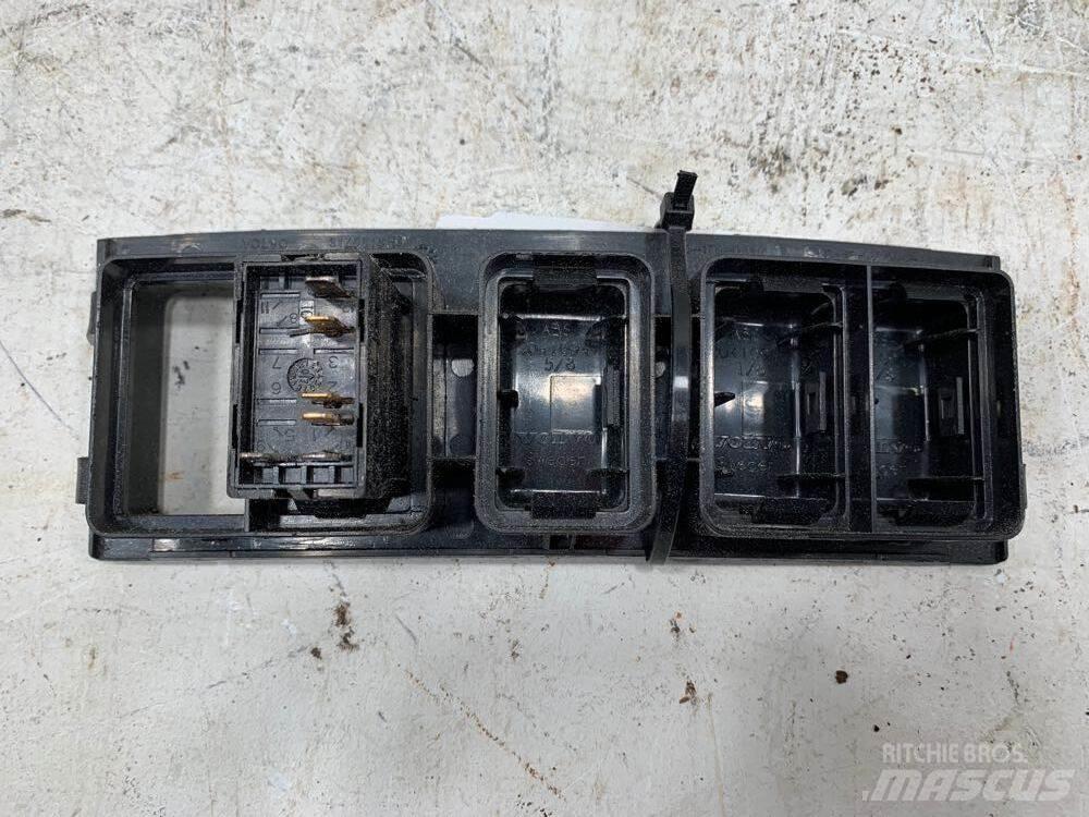 Volvo VNL إلكترونيات