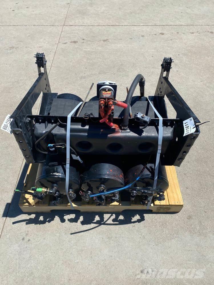 Volvo VNL مكونات أخرى