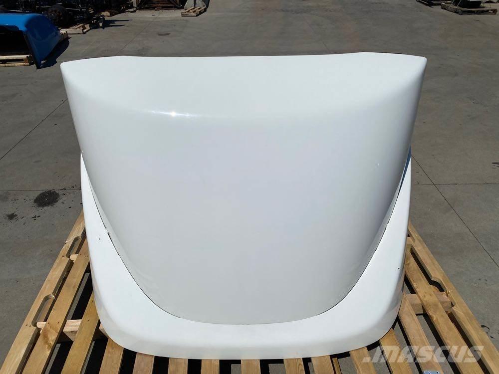 Volvo VNR كابينة والداخلية