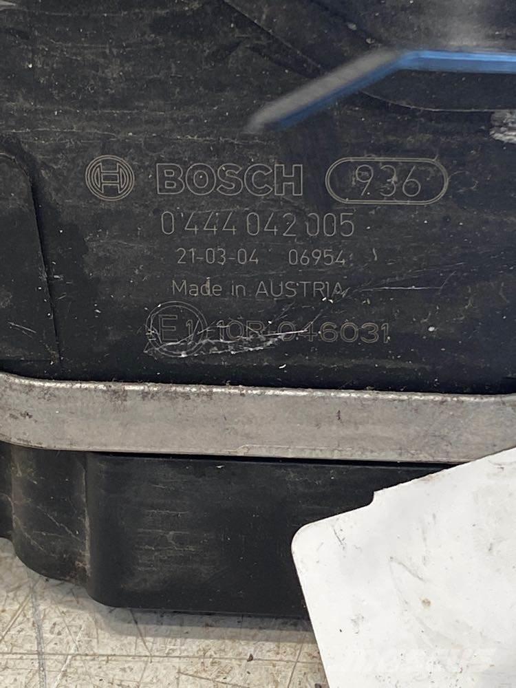 Volvo VNR مكونات أخرى
