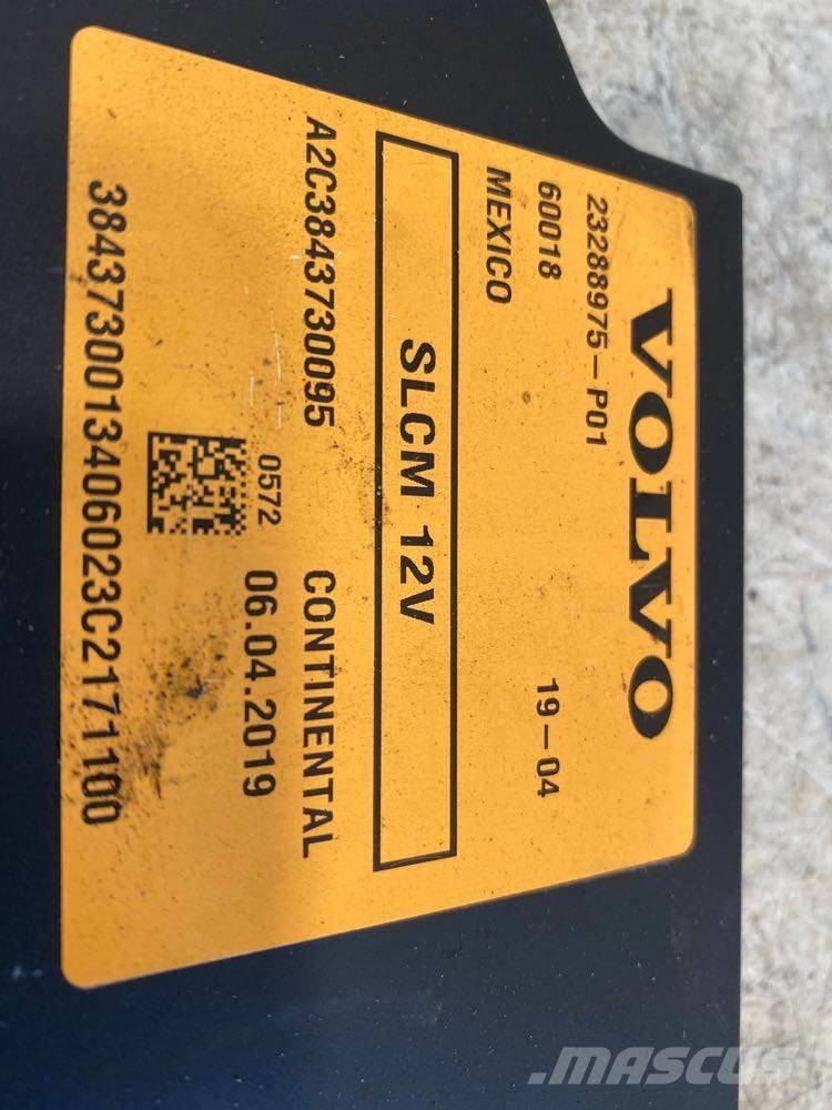 Volvo VNR كابينة والداخلية